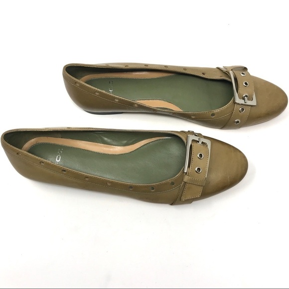 V.O.Z Taupe Flats Silver Buckle Olive Interior 8M - Picture 2 of 8